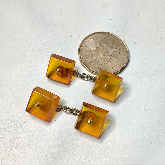Vintage Carved Honey Amber Square Cufflinks - Picture 3 of 6